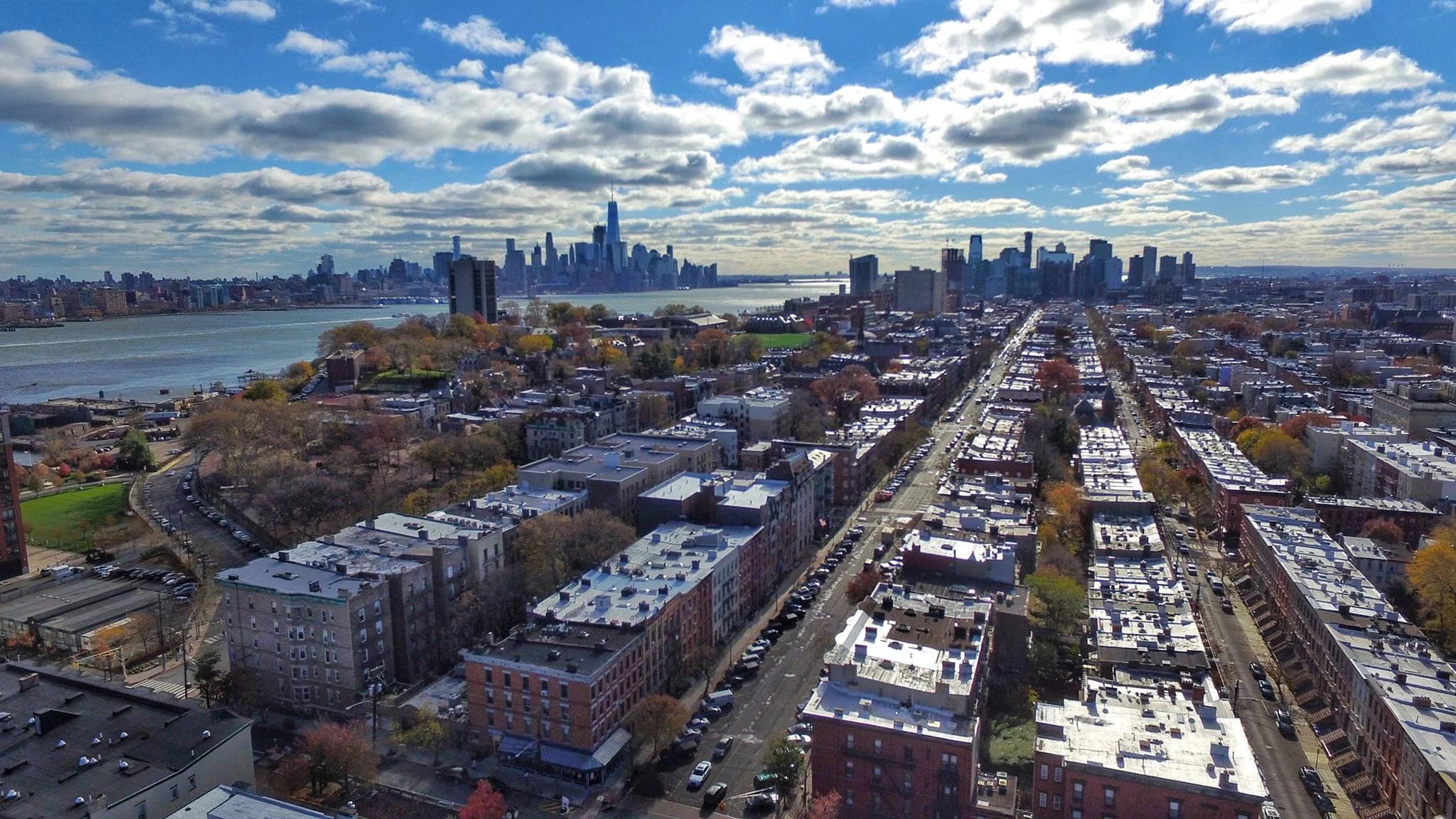 Fort Lee and Edgewater skyline