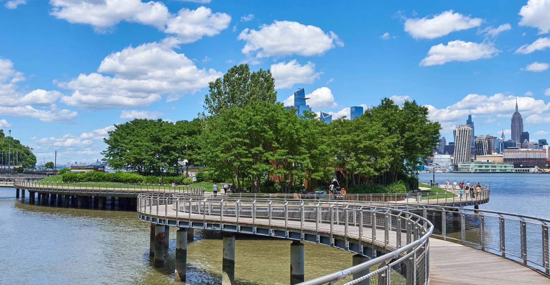 Fort Lee and Edgewater skyline