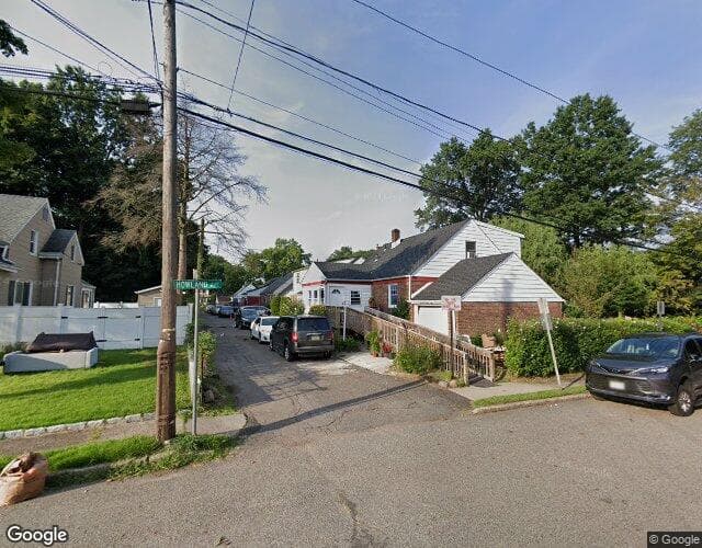 1490 Champlin Sq, Teaneck